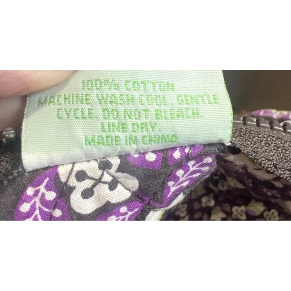 Vera Bradley (2011) Retired Plum Petals Pattern Travel Duffel Bag Boho Chic Y2K - Picture 10 of 12